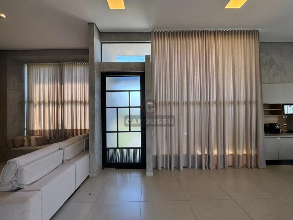 Imagens do imóveis Casa de Alto Padrão à Venda no Condomínio Sun Lake – 270m², Piscina e Ambientes Planejados!