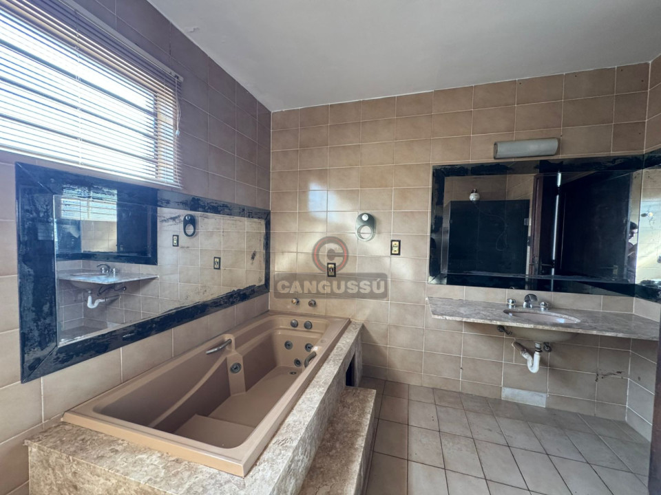 Imagens do imóveis CASA COMERCIAL PARA LOCAÇÃO