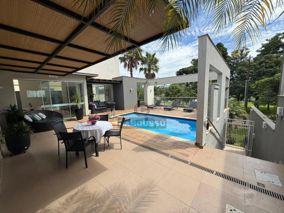 Imagens do imóveis Casa à venda no Condomínio Sun Lake