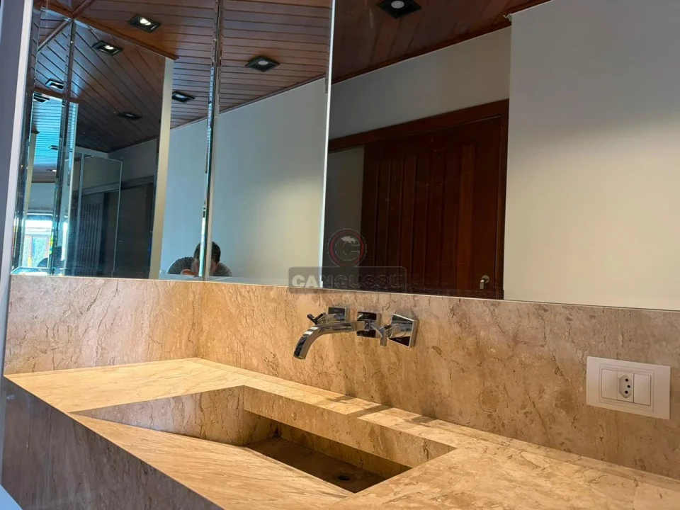 Imagens do imóveis Casa de Alto Padrão para Locação na Bela Suíça