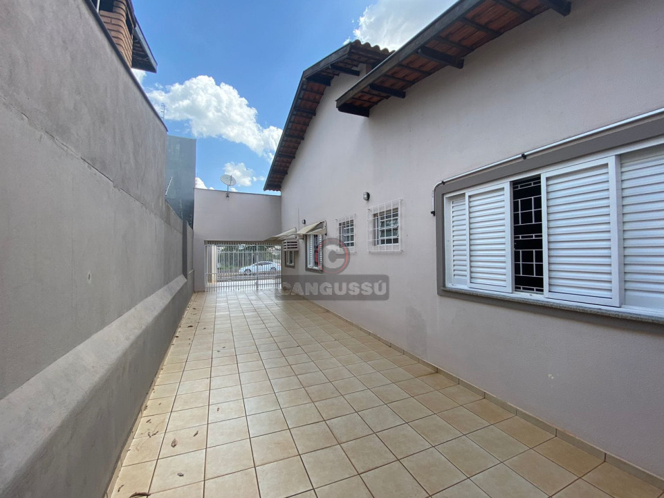 Imagens do imóveis Casa à venda 3 Quartos, 1 Suite, 4 Vagas, 352.12M², Hedy, Londrina - PR