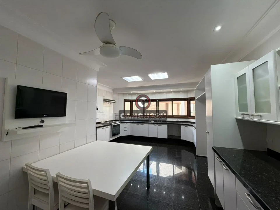 Imagens do imóveis Casa de Alto Padrão para Locação na Bela Suíça
