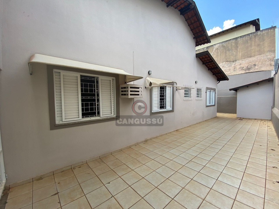 Imagens do imóveis Casa à venda 3 Quartos, 1 Suite, 4 Vagas, 352.12M², Hedy, Londrina - PR