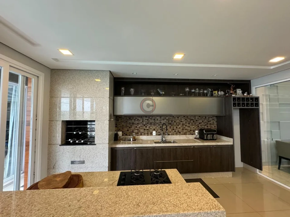 Imagens do imóveis Casa à venda 4 Quartos, 4 Suítes, 4 Vagas, 500M², Condomínio Sun Lake, Londrina - PR