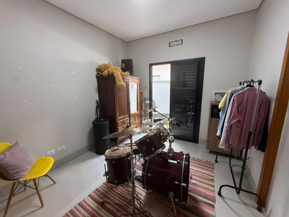 Imagens do imóveis Casa à venda no Tauá – 4 quartos, suítes e pé-direito alto