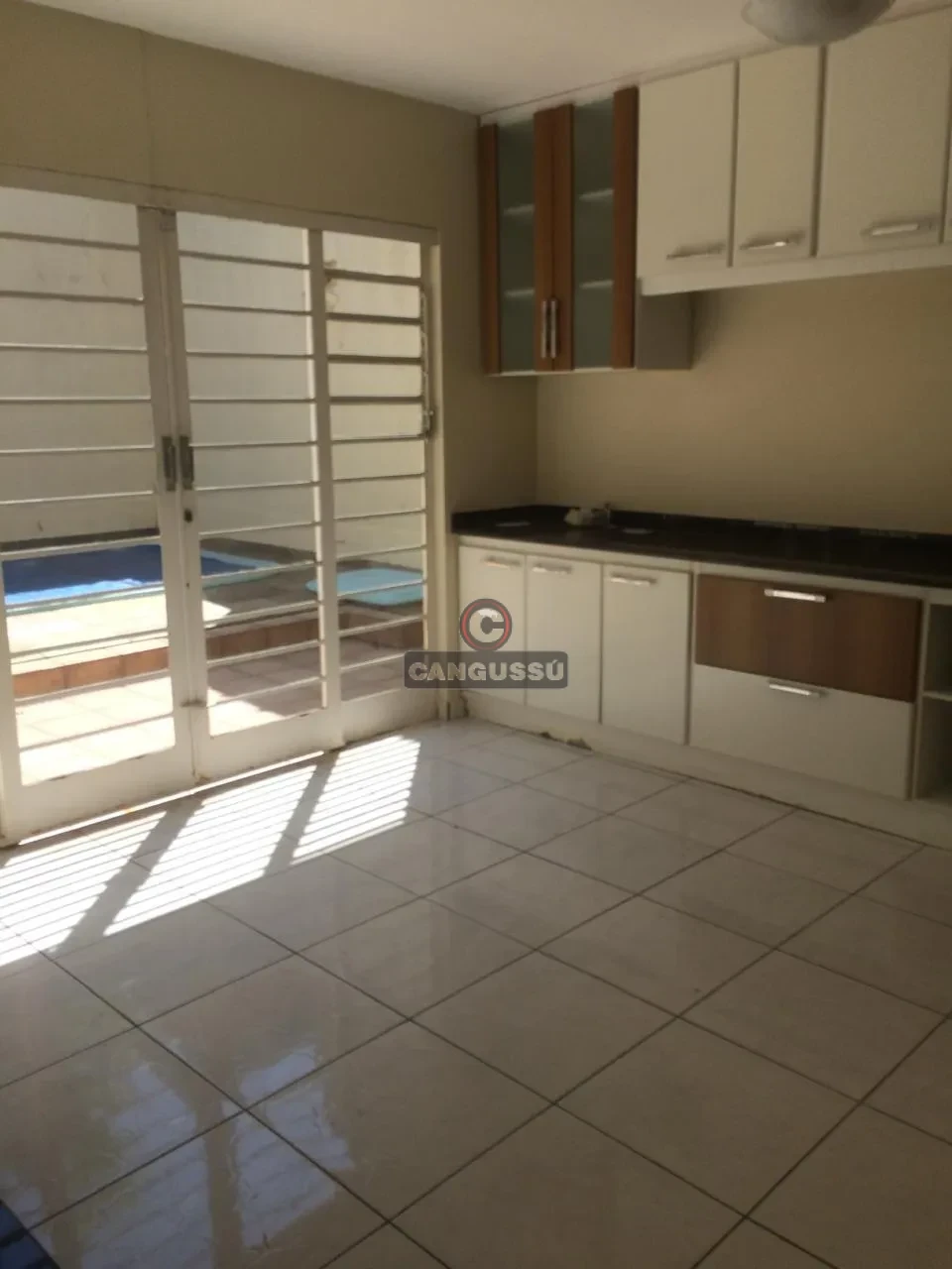 Imagens do imóveis SOBRADO COM PISCINA À VENDA E LOCAÇÃO – AO LADO DO BIGGS!
