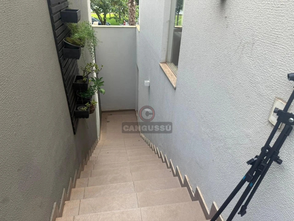 Imagens do imóveis Casa à venda no Condomínio Sun Lake