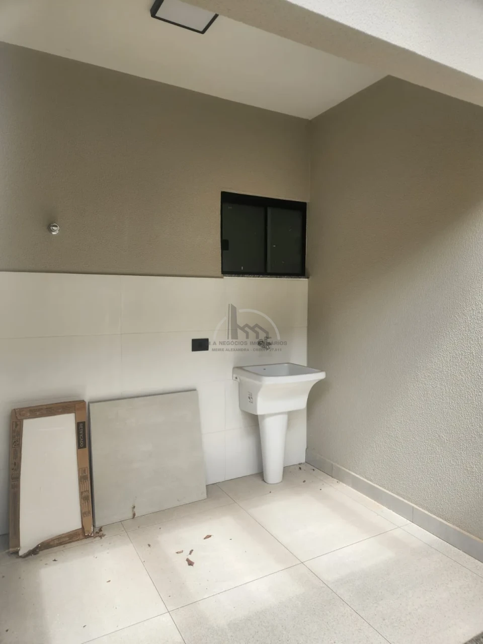 Imagens do imóveis Casa nova geminada à venda em Londrina