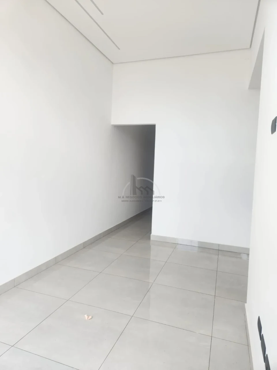 Imagens do imóveis Casa nova geminada à venda em Londrina