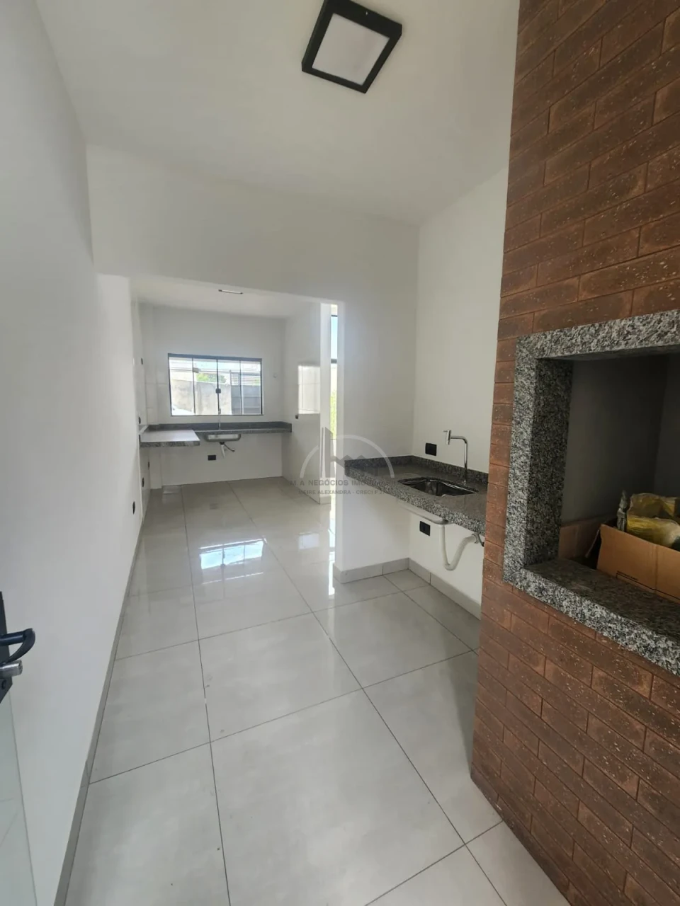 Imagens do imóveis Casa nova geminada à venda em Londrina