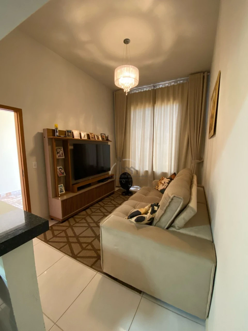 Imagens do imóveis CASA SEMINOVA