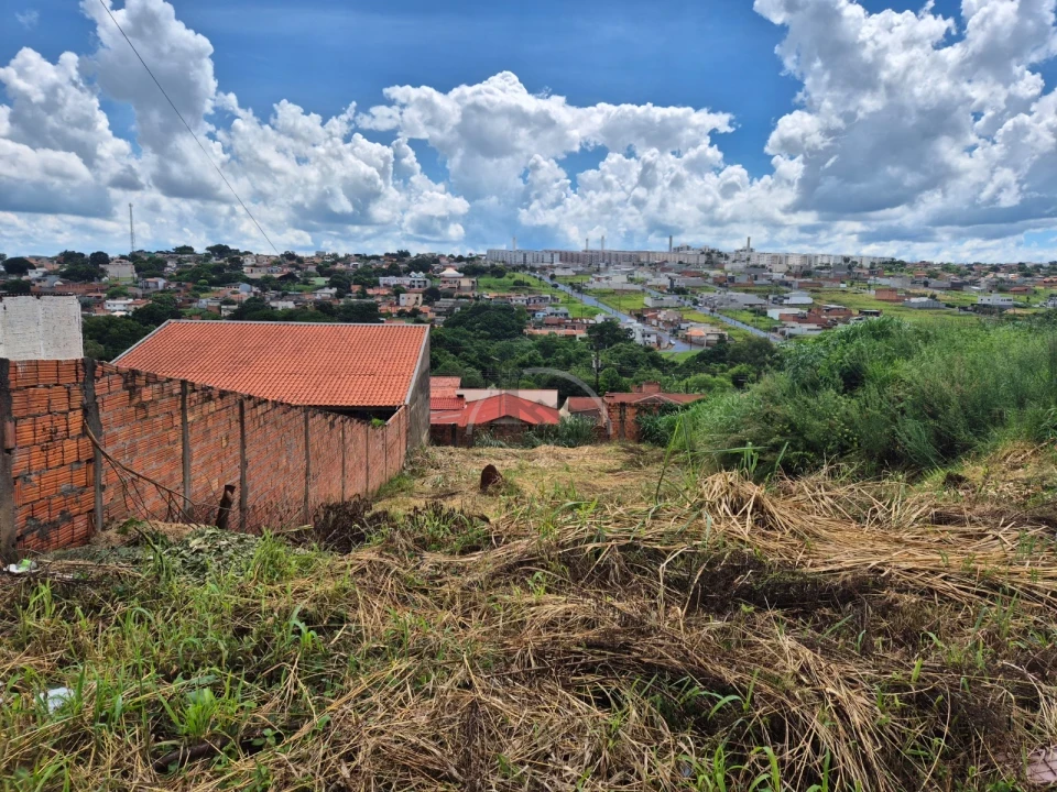 Imagens do imóveis Terreno À Venda Colúmbia Londrina