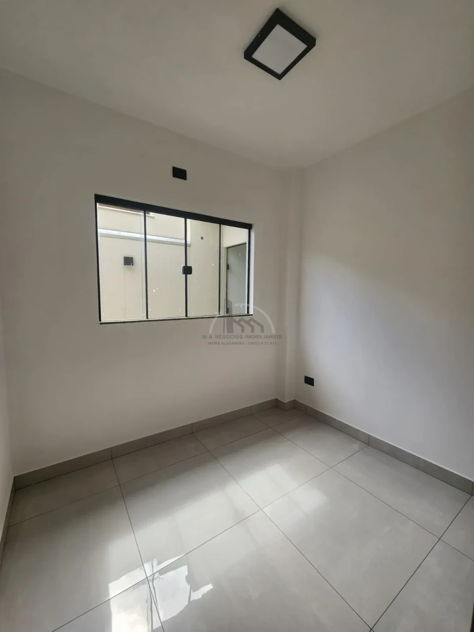 Imagens do imóveis Casa nova geminada à venda em Londrina