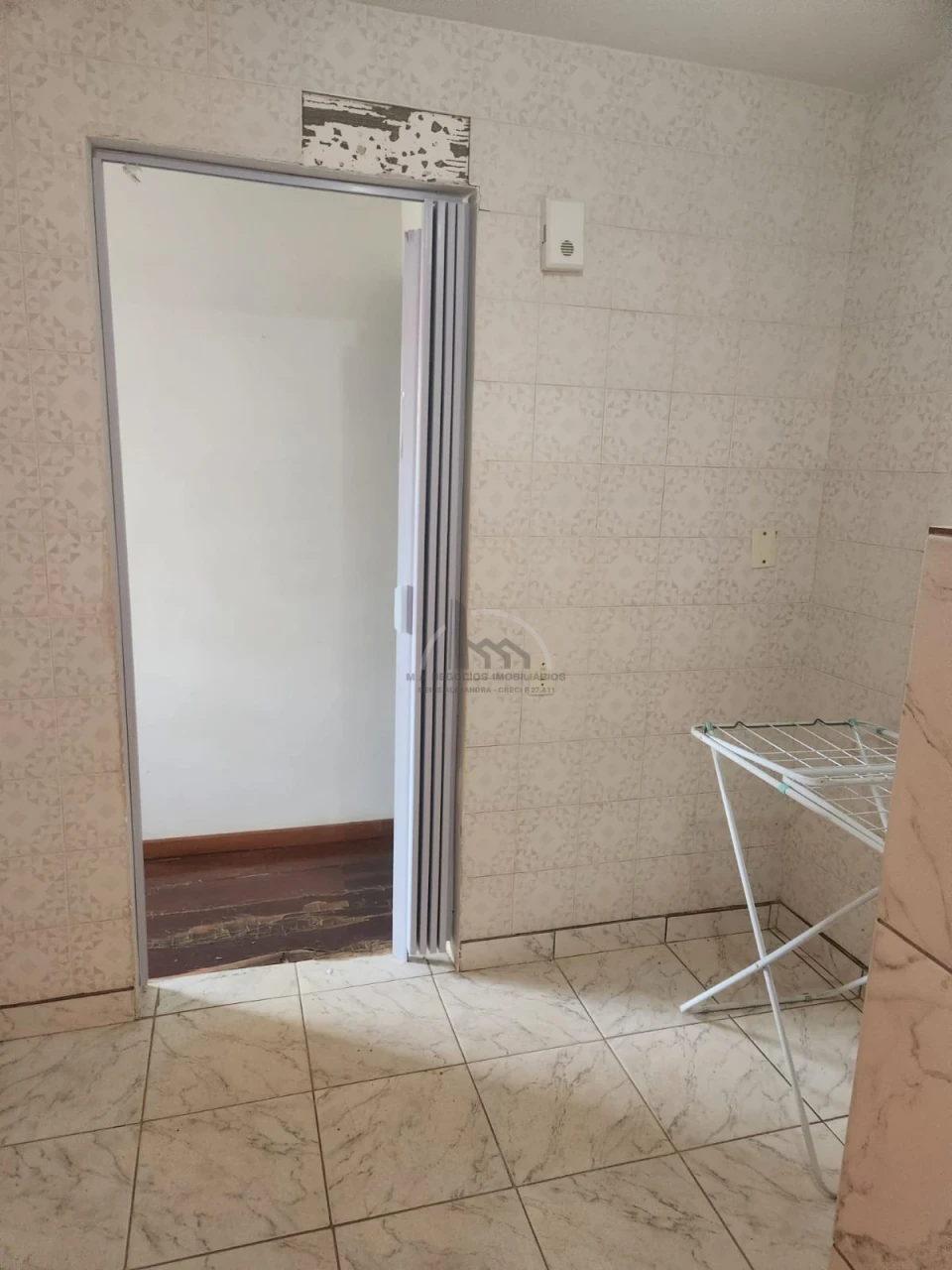 Imagens do imóveis CASA À VENDA NA ZONA LESTE DE LONDRINA