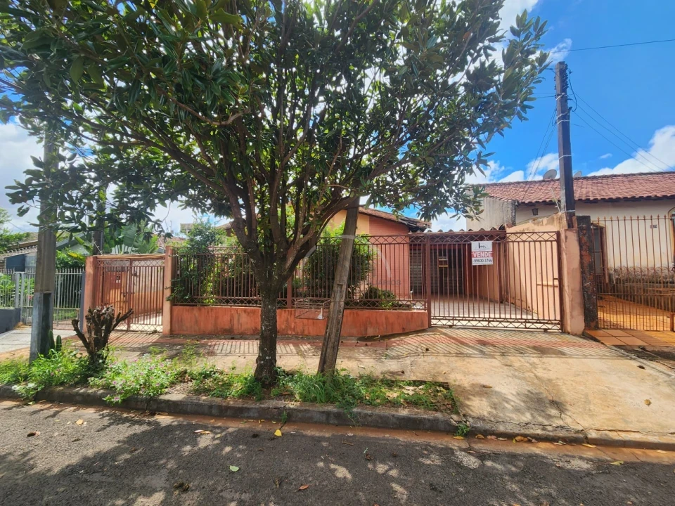 Imagens do imóveis CASA À VENDA NA ZONA LESTE DE LONDRINA