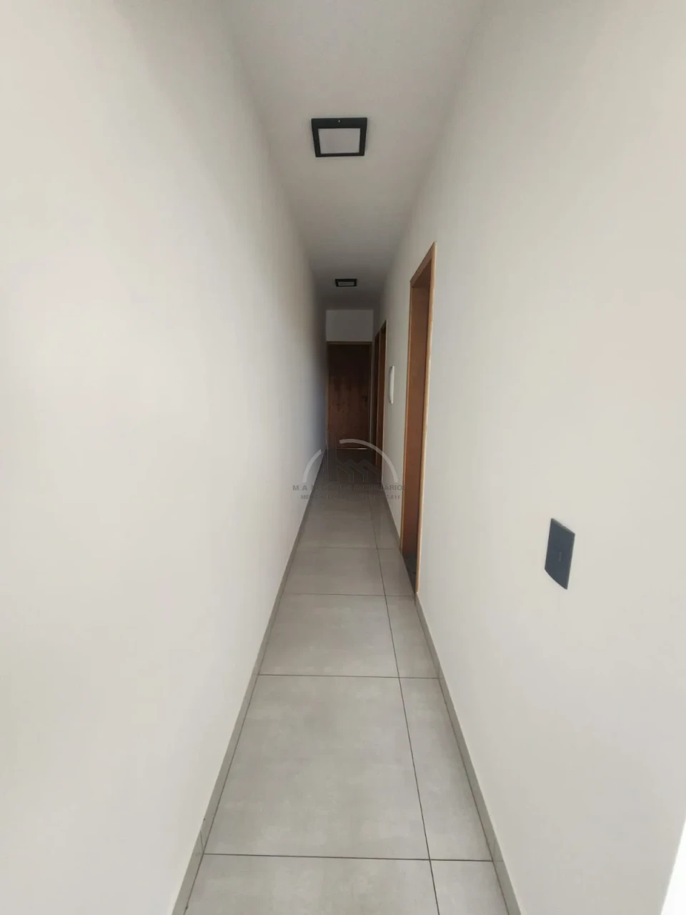 Imagens do imóveis Casa nova geminada à venda em Londrina