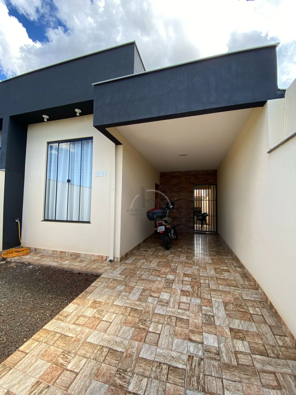 Imagens do imóveis CASA SEMINOVA