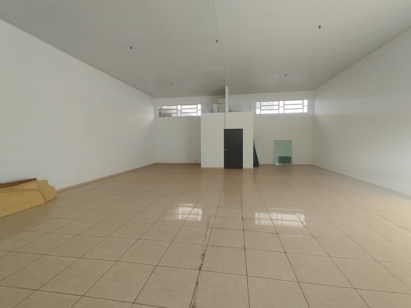 Comercial Universitário