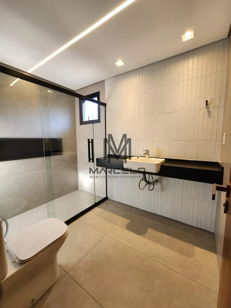 Imagens do imóveis Casa Em Condomínio À Venda Condomínio Royal Park Londrina