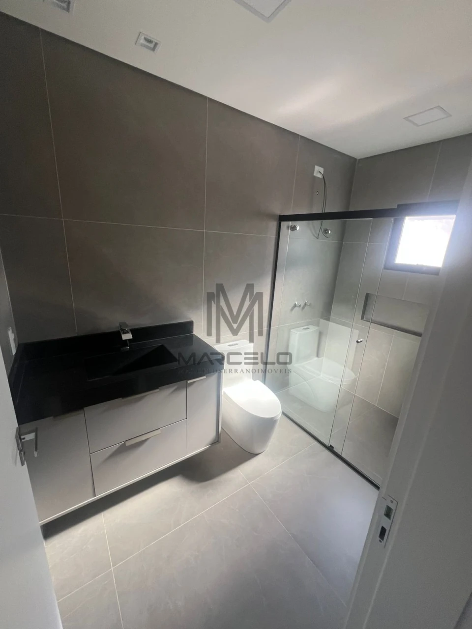 Imagens do imóveis Casa Em Condomínio Á Venda Condomínio Parque Taua Araçari Londrina