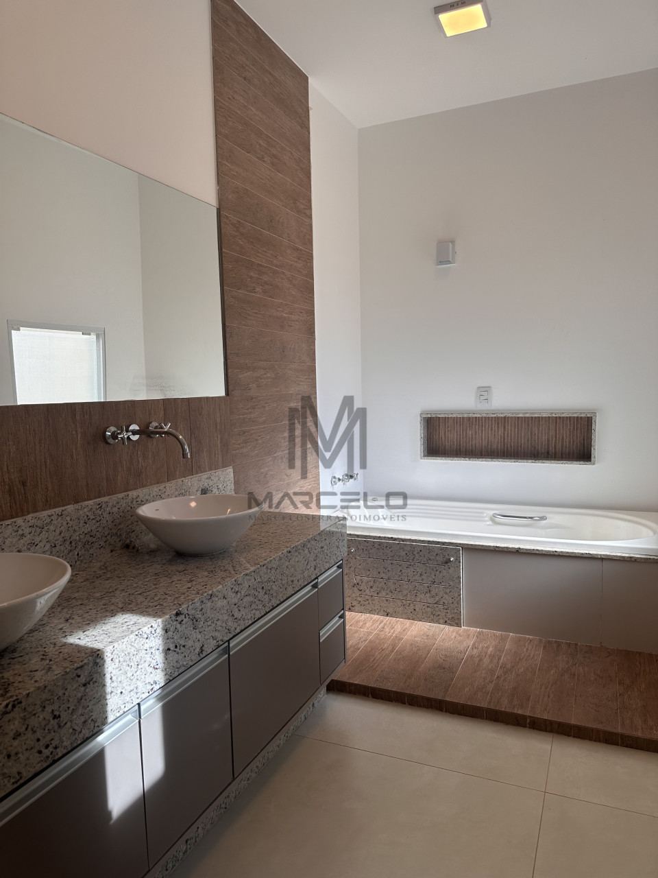 Imagens do imóveis Casa Em Condomínio Á Venda Condomínio Royal Forest Londrina