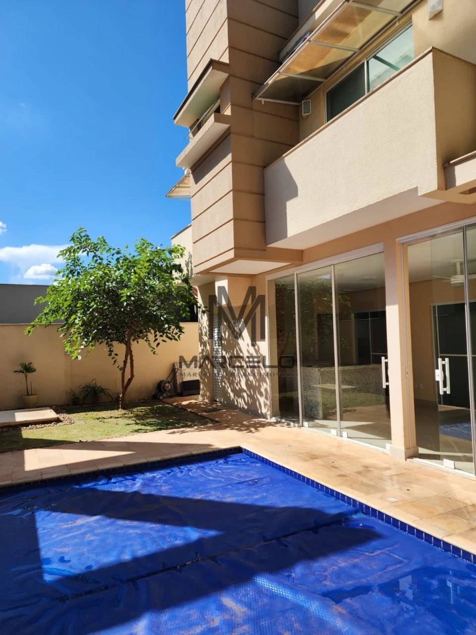 Imagens do imóveis Casa Em Condomínio À Venda Condomínio Royal Forest Londrina