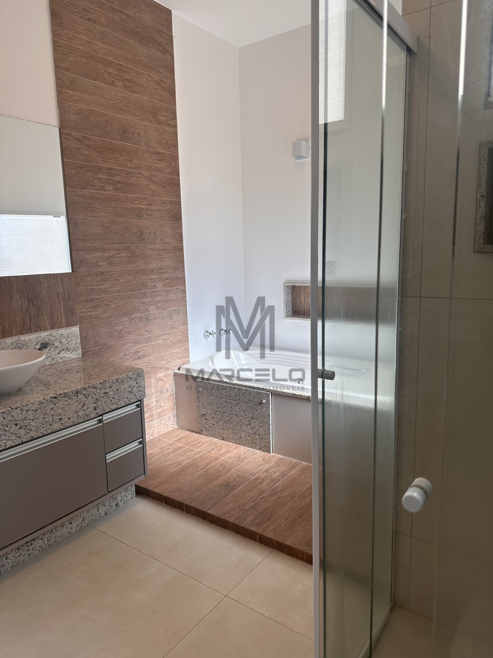 Imagens do imóveis Casa Em Condomínio Á Venda Condomínio Royal Forest Londrina