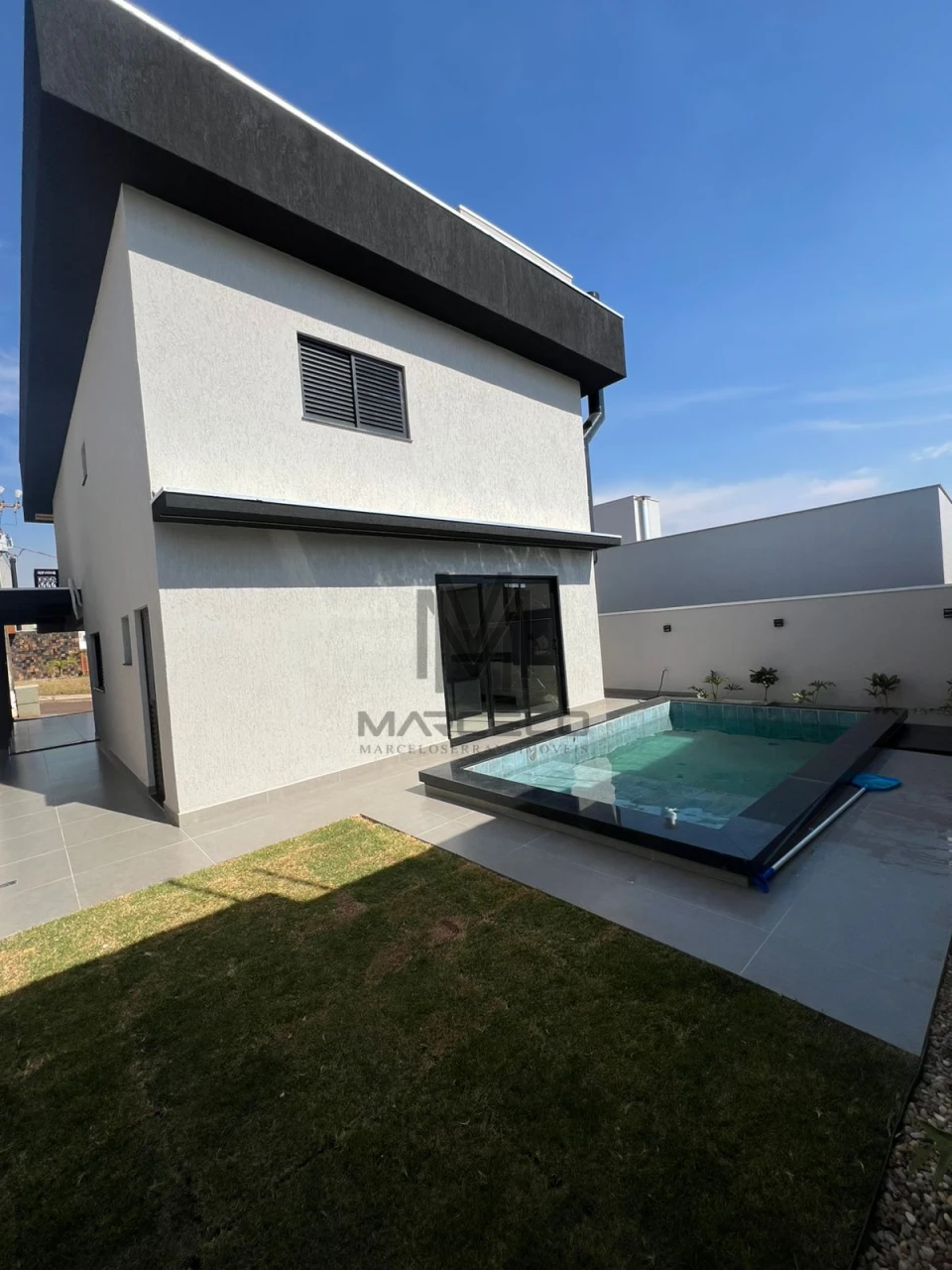 Imagens do imóveis Casa Em Condomínio Á Venda Condomínio Parque Taua Araçari Londrina