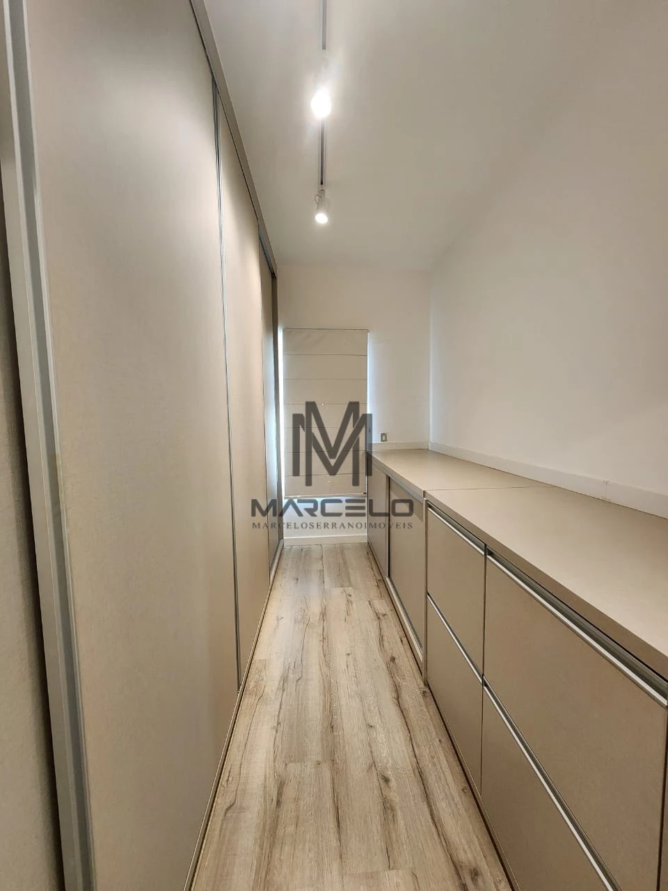 Imagens do imóveis Casa Em Condomínio À Venda Condomínio Royal Forest Londrina