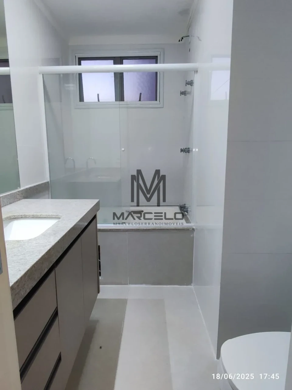 Imagens do imóveis Apartamento À Venda Condomínio Residencial Maison Monet Cambé