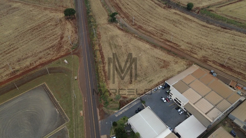 Imagens do imóveis Área à venda com 6.468,79 m2.