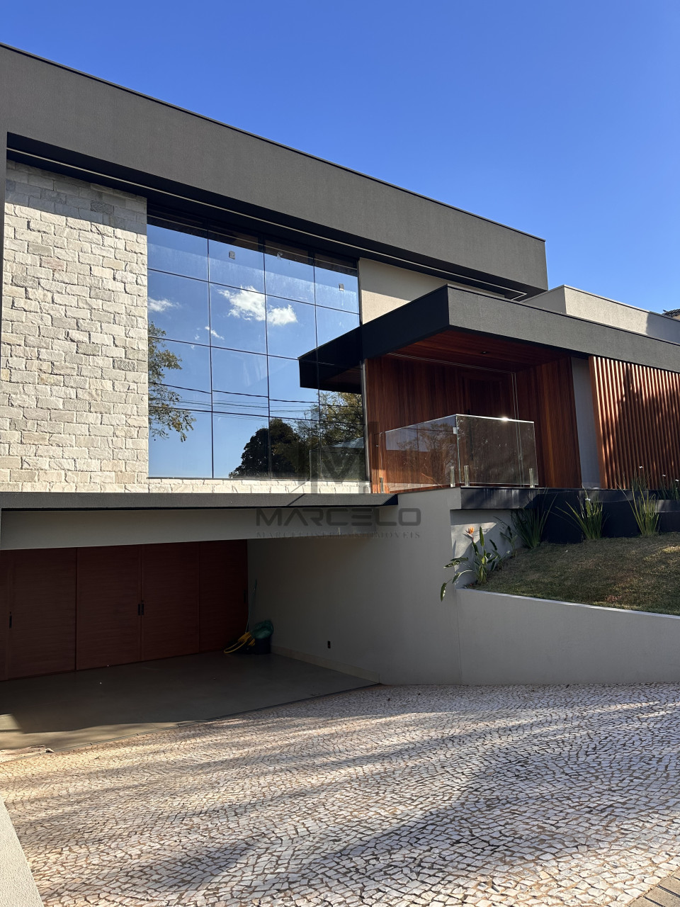 Imagens do imóveis Casa Em Condomínio Á Venda Condomínio Sun Lake Londrina