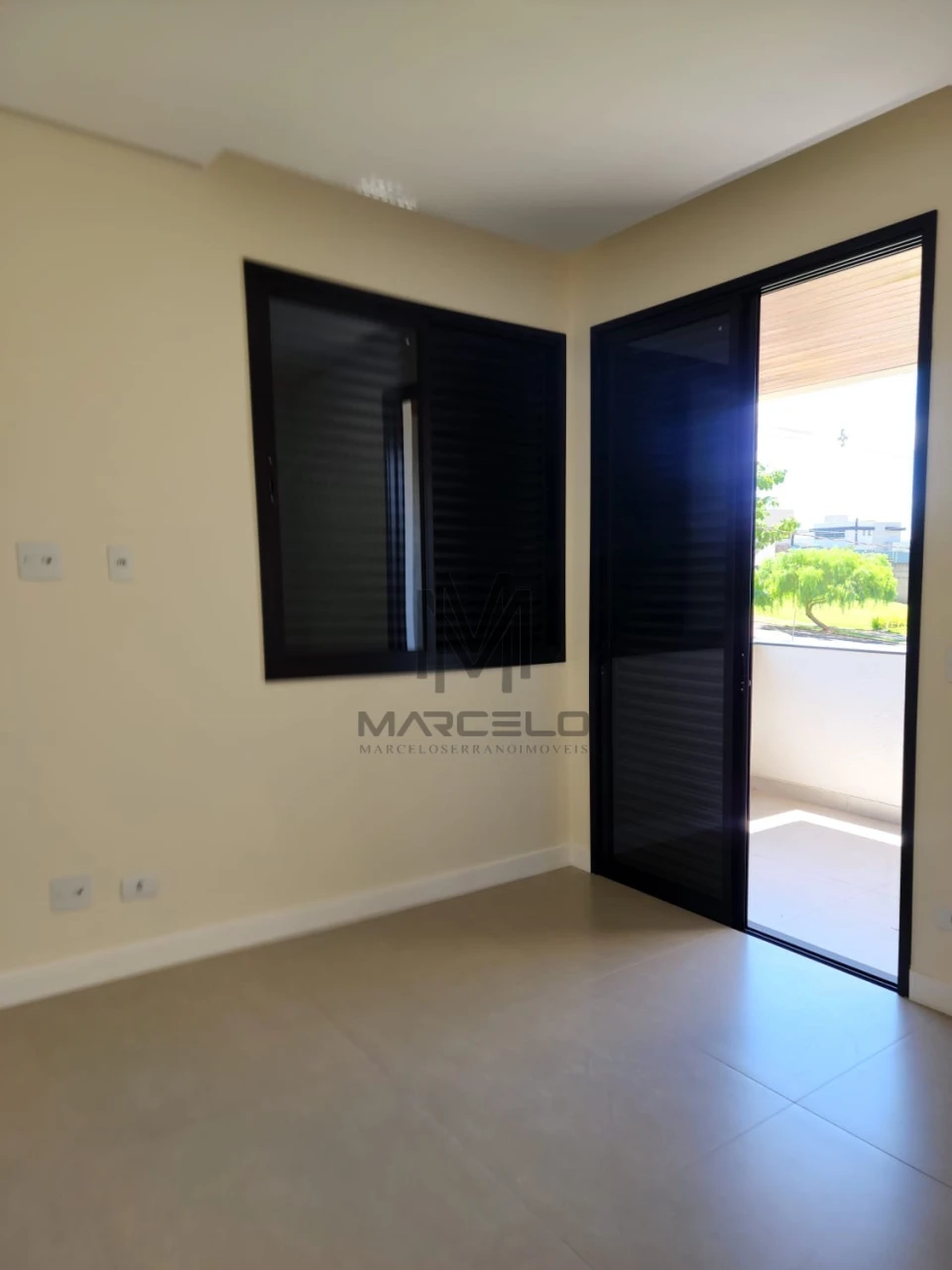 Imagens do imóveis Casa Em Condomínio À Venda Condomínio Parque Tauá Araçari Londrina