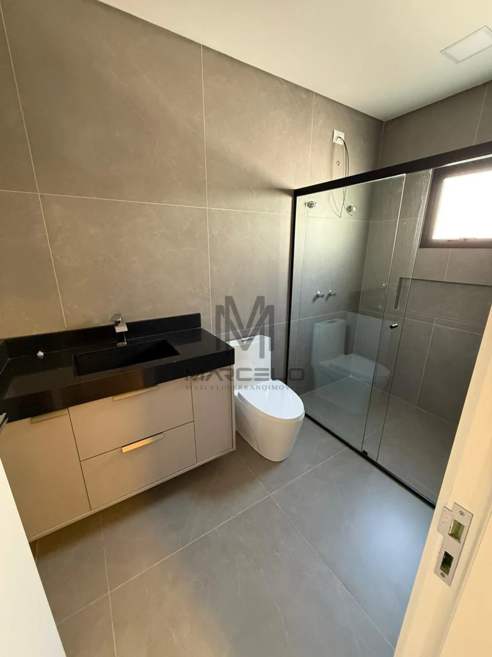 Imagens do imóveis Casa Em Condomínio Á Venda Condomínio Parque Taua Araçari Londrina