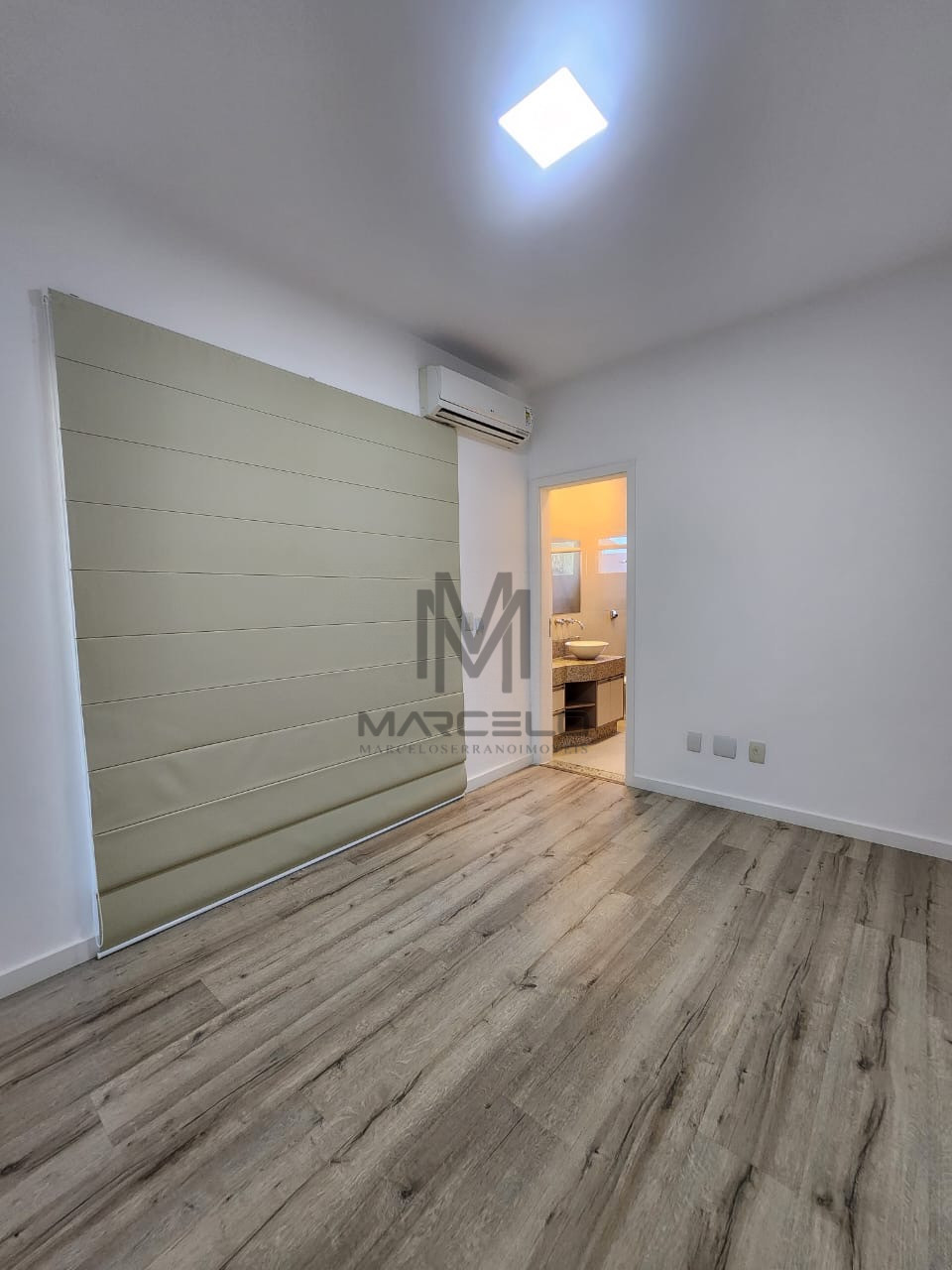 Imagens do imóveis Casa Em Condomínio Á Venda Condomínio Royal Forest Londrina