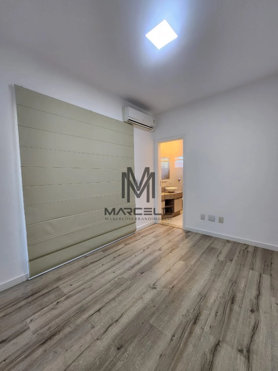 Imagens do imóveis Casa Em Condomínio À Venda Condomínio Royal Forest Londrina