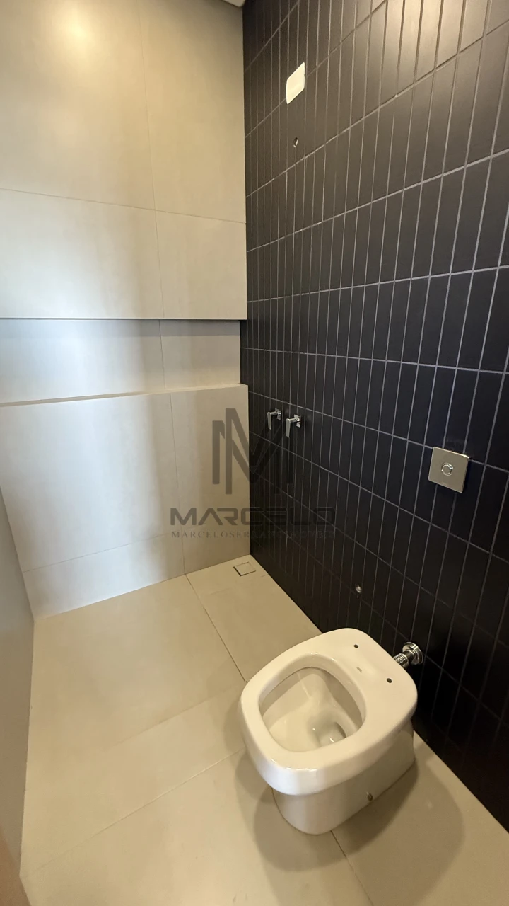 Imagens do imóveis Casa Em Condomínio À Venda Condomínio Parque Taua Araçari Londrina