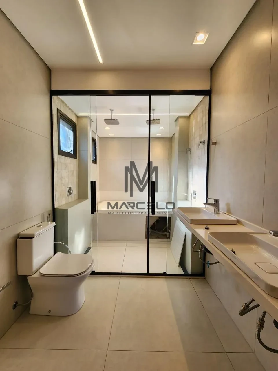 Imagens do imóveis Casa Em Condomínio À Venda Condomínio Royal Park Londrina