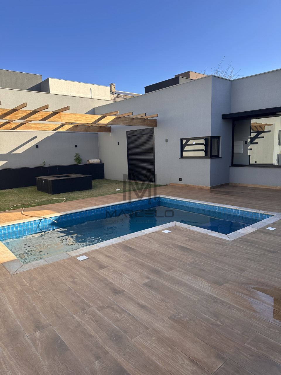 Imagens do imóveis Casa Em Condomínio Á Venda Condomínio Sun Lake Londrina