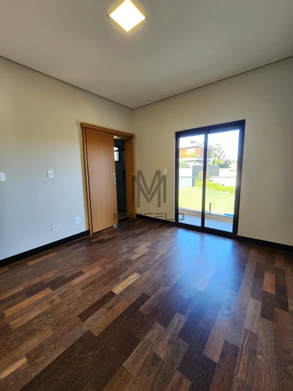 Imagens do imóveis Casa Em Condomínio À Venda Condomínio Royal Park Londrina