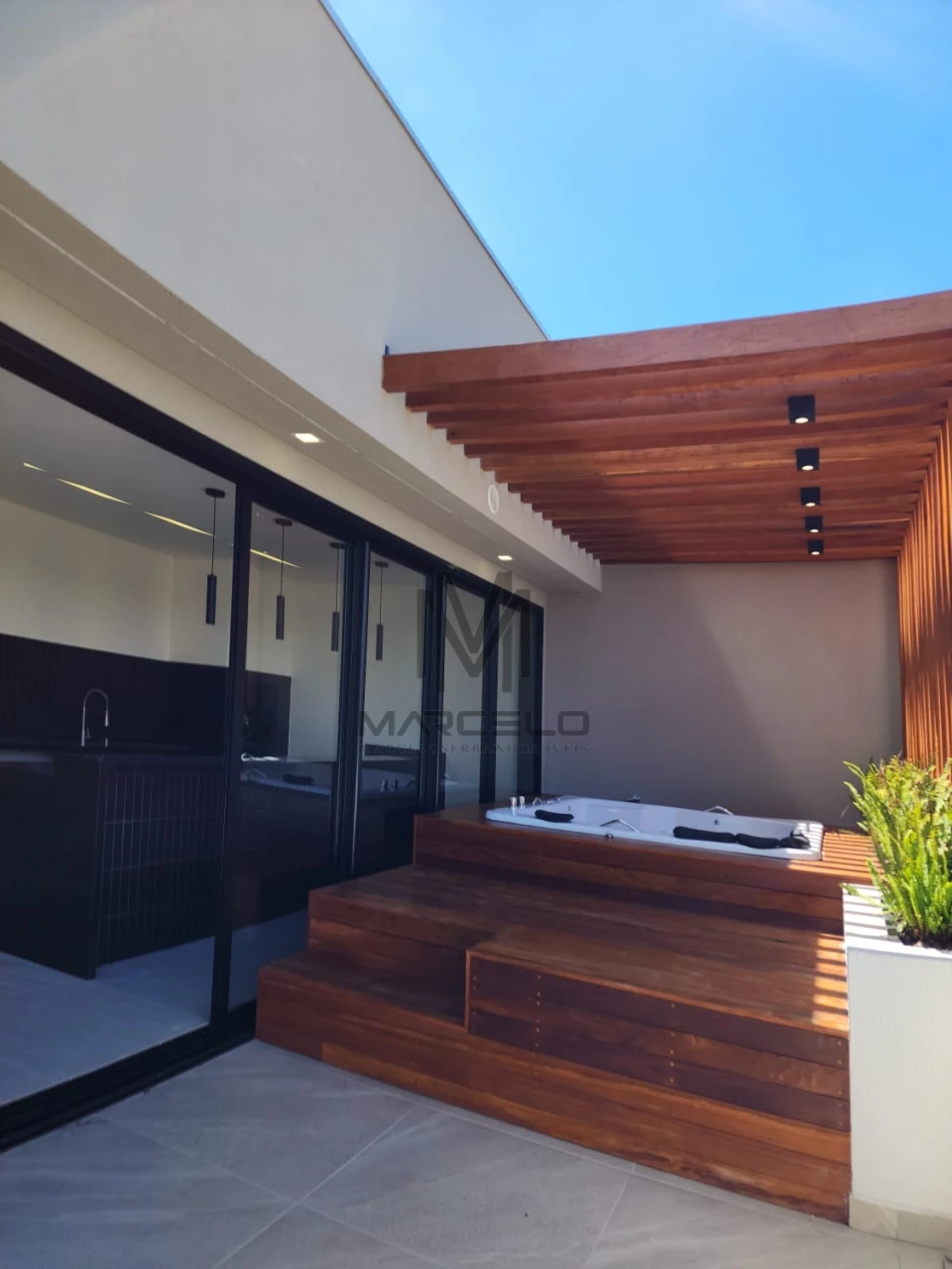 Imagens do imóveis Casa Em Condomínio À Venda Condomínio Parque Tauá Araçari Londrina