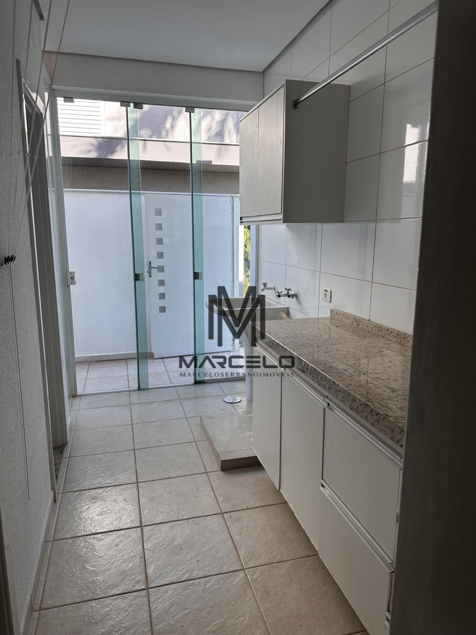 Imagens do imóveis Casa Em Condomínio Para Alugar Condomínio Sun Lake Londrina