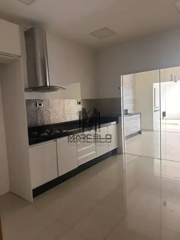 Imagens do imóveis Casa Em Condomínio Á Venda Condomínio Royal Forest Londrina