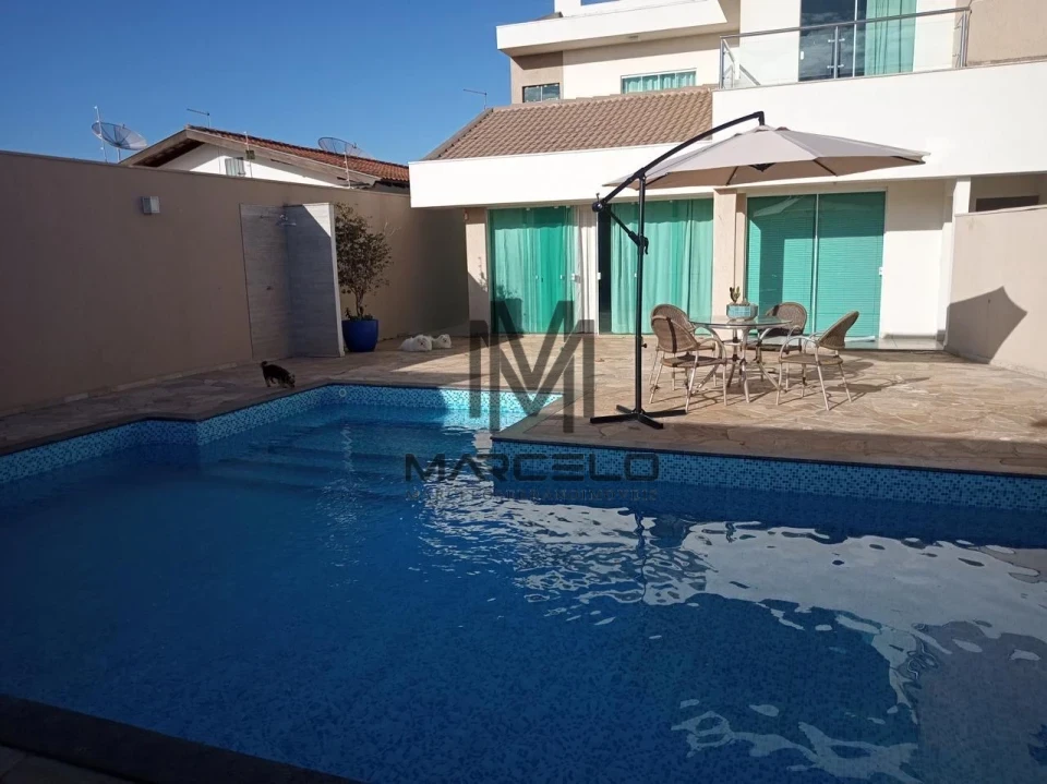 Imagens do imóveis Casa a venda de alto padrão