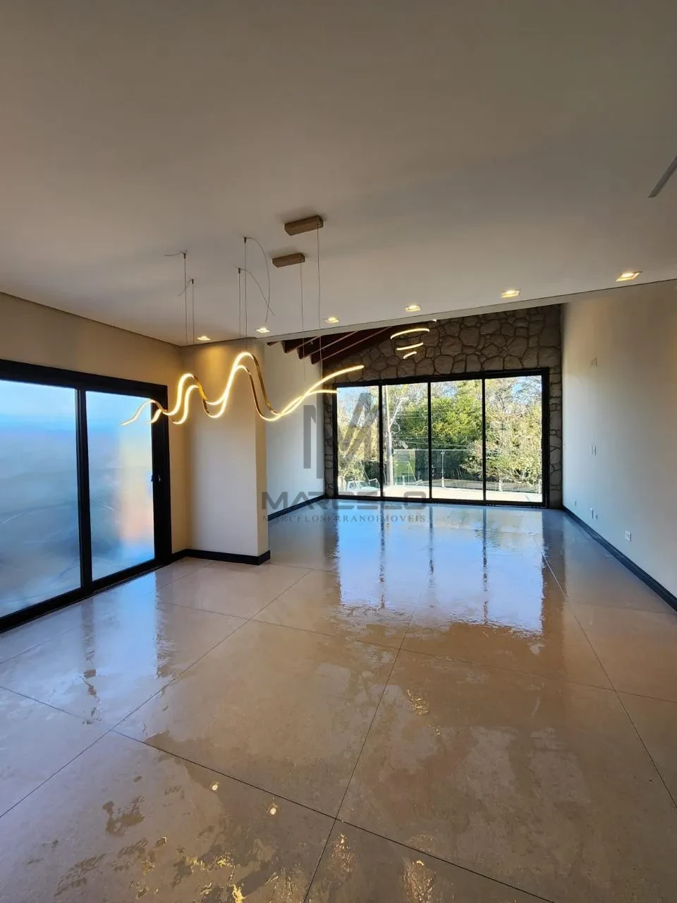 Imagens do imóveis Casa Em Condomínio À Venda Condomínio Royal Park Londrina