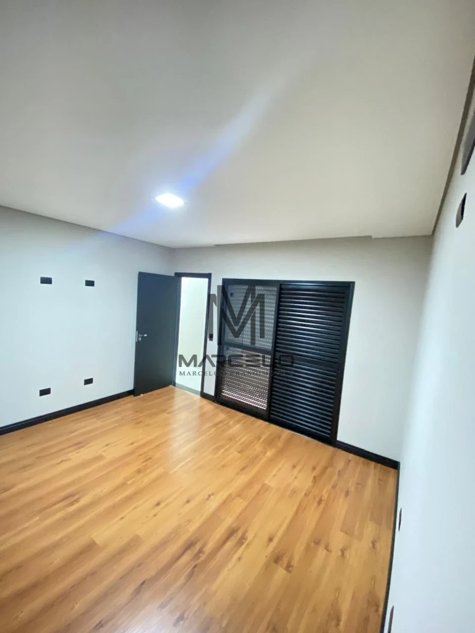 Imagens do imóveis Casa Em Condomínio À Venda Condomínio Bella Vitta Londrina