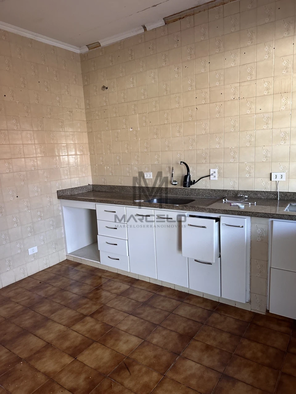 Imagens do imóveis Casa com 4 quartos à venda na Rua Chile, Centro, Londrina