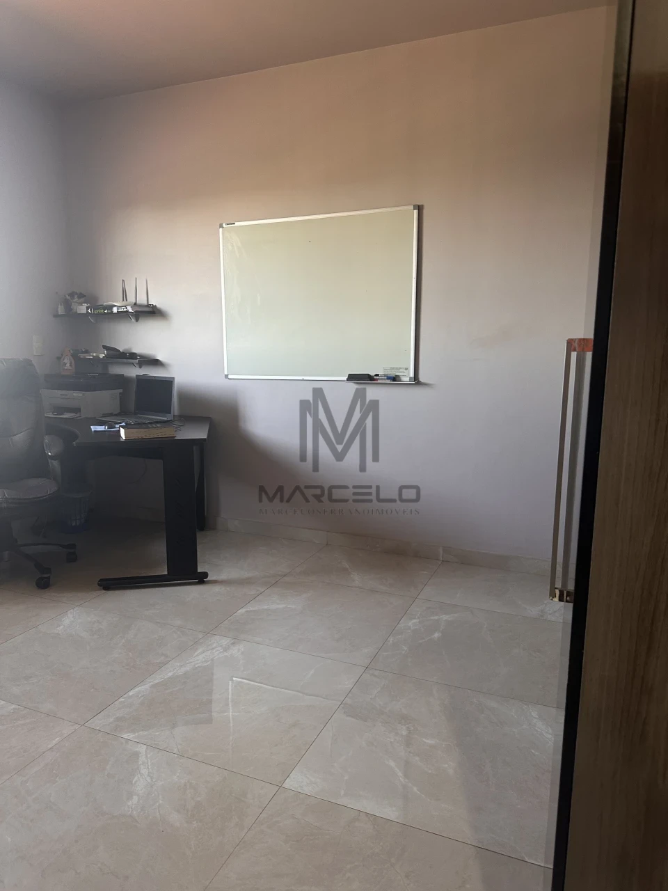 Imagens do imóveis Sobre comercial à venda com 485m2 útil.