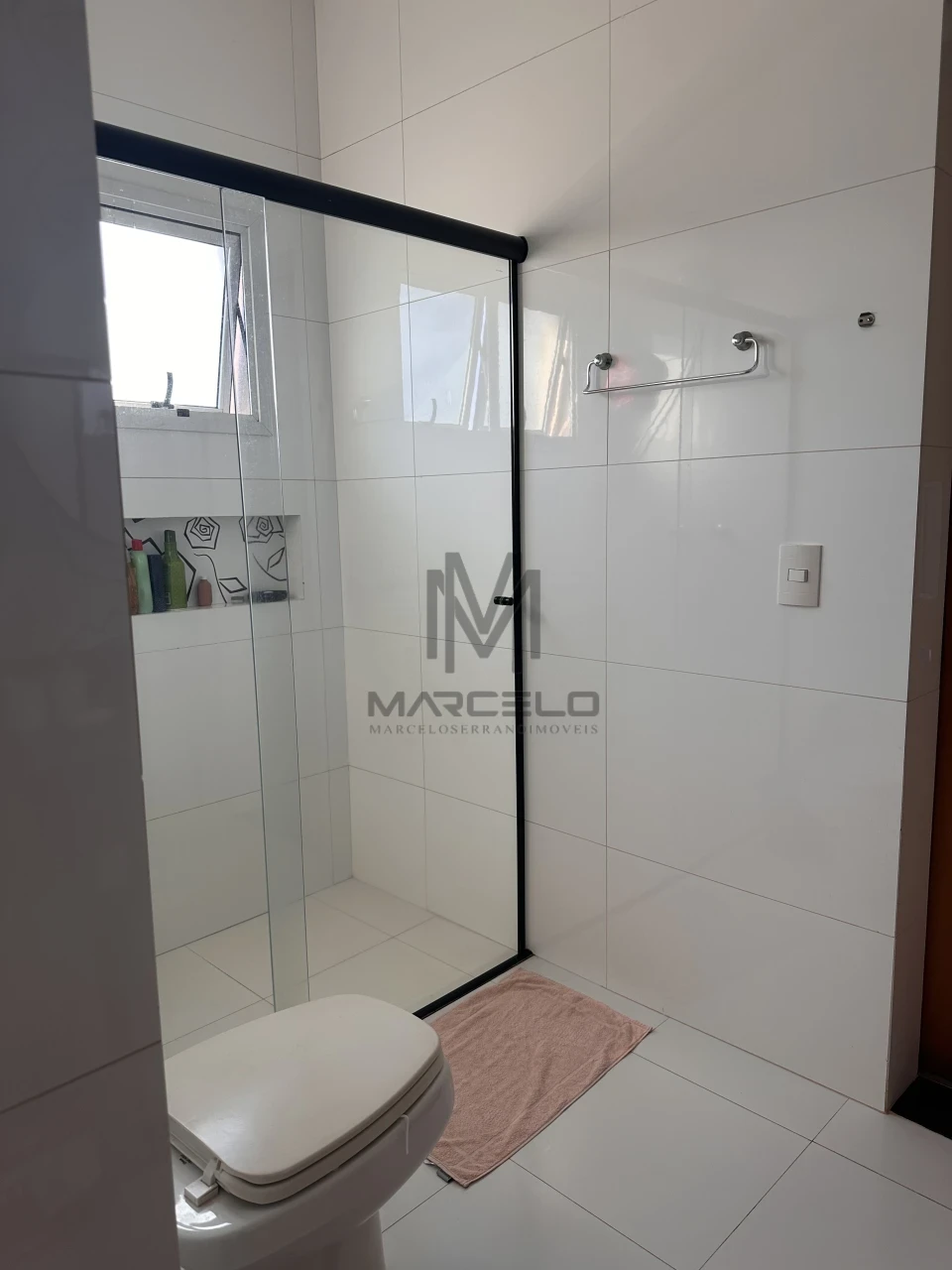 Imagens do imóveis Casa Em Condomínio À Venda Condomínio Royal Forest Londrina