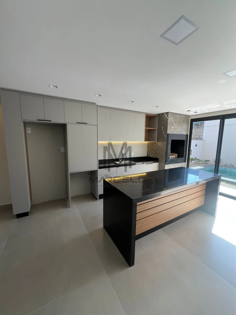 Imagens do imóveis Casa Em Condomínio Á Venda Condomínio Parque Taua Araçari Londrina